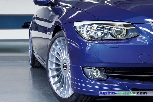 京商ALPINA B3S COUPE 希少BMW ALPINA E46 B3 S COUPE ミニカー KYOSHO Diecast model