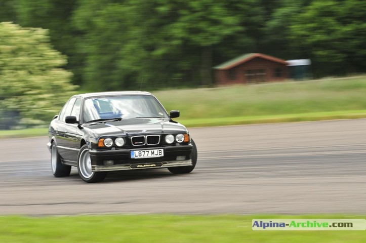 Цвет 472 bmw